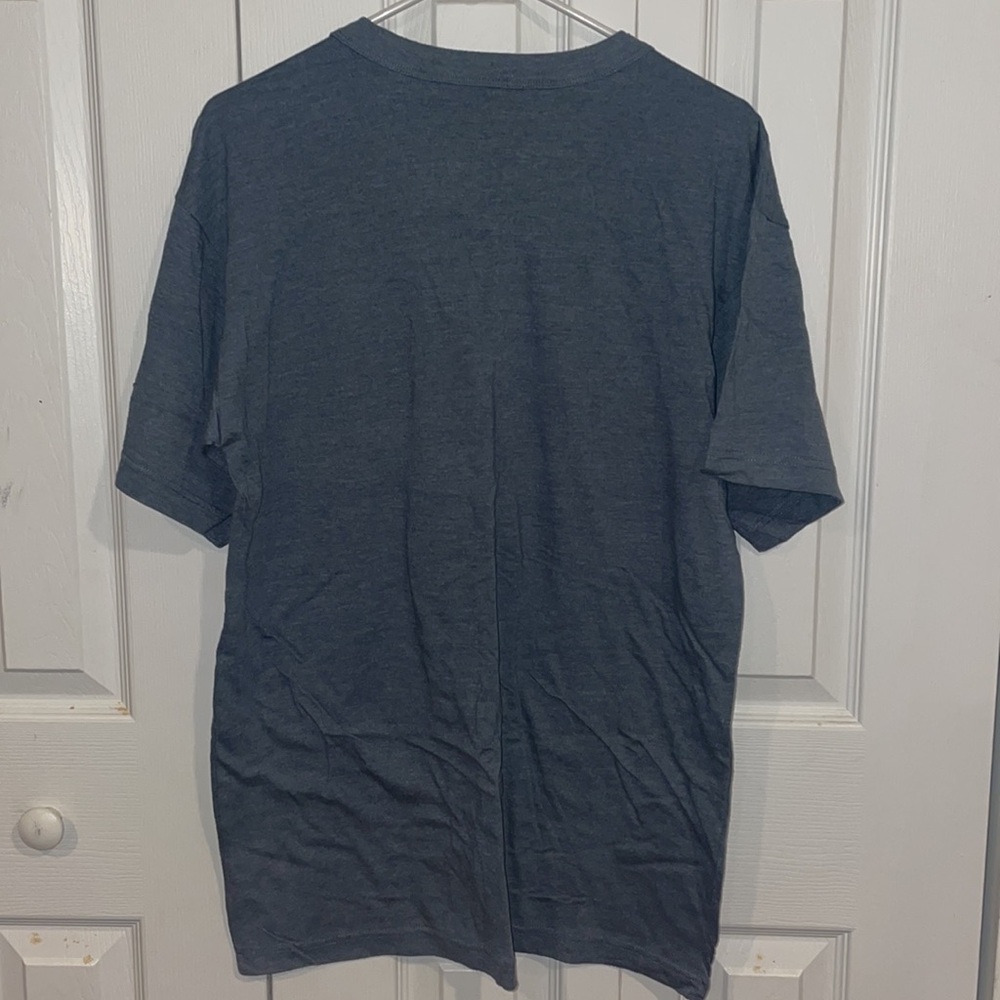 🩷 Graphic Tee - Picture 4 of 4